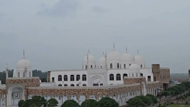 بہاولپور کی مسجد سبحان اللہ